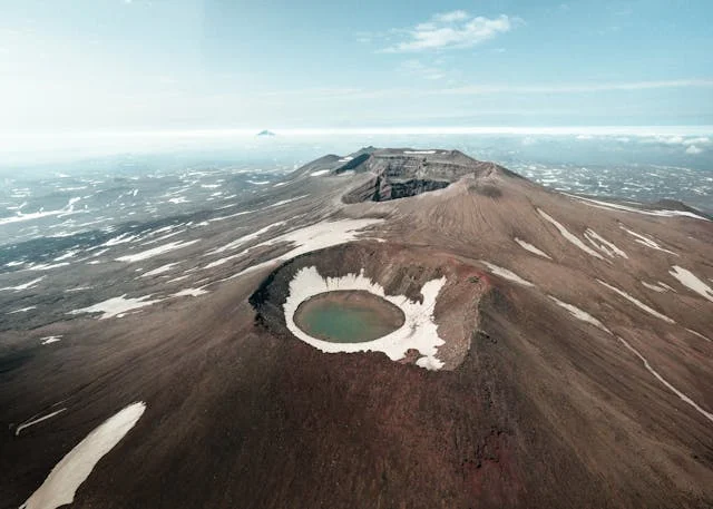 ๐บ๏ธ ์บ์ฐจ์นด๋ฐ๋ ์์น์ ์บ์ฐจ์นด์ ๋ป (Kamchatka Peninsula)